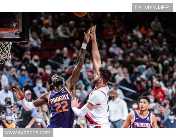 开拓者队险胜魔术队，取得赛季首胜